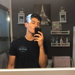 Meet your Posher, Daniel